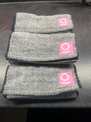Limited Edition PINK ICON Active Charcoal-Detox Sweat Towels - US Patent #11,982,024 – CHARCOAL-INFUSED TOWEL